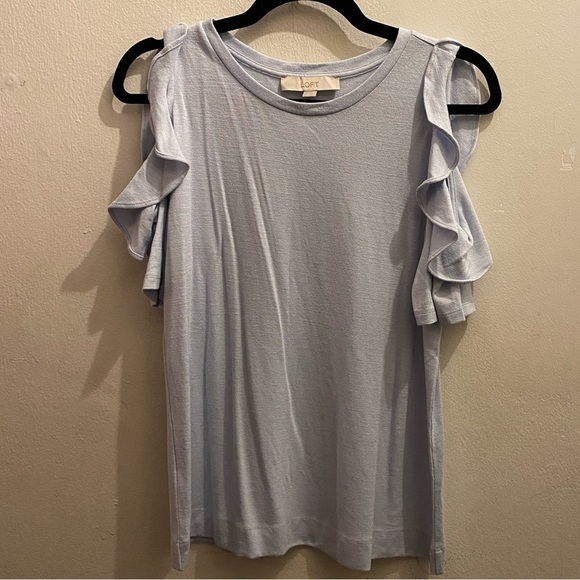 NWOT LOFT Ruffle Cold Shoulder Tee - Picture 1 of 5